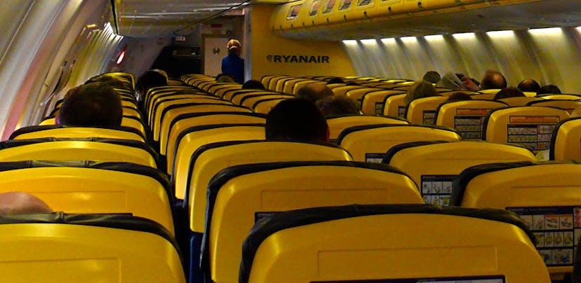 Ryanair separara casais e grupos de propósito para obrigar ao pagamento da reserva de lugar