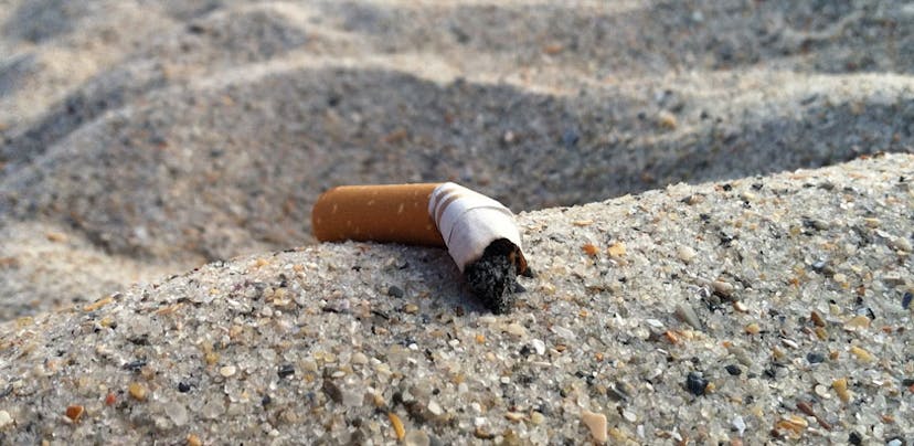 Fumar em praias, estádios e parques infantis pode vir a ser proibido